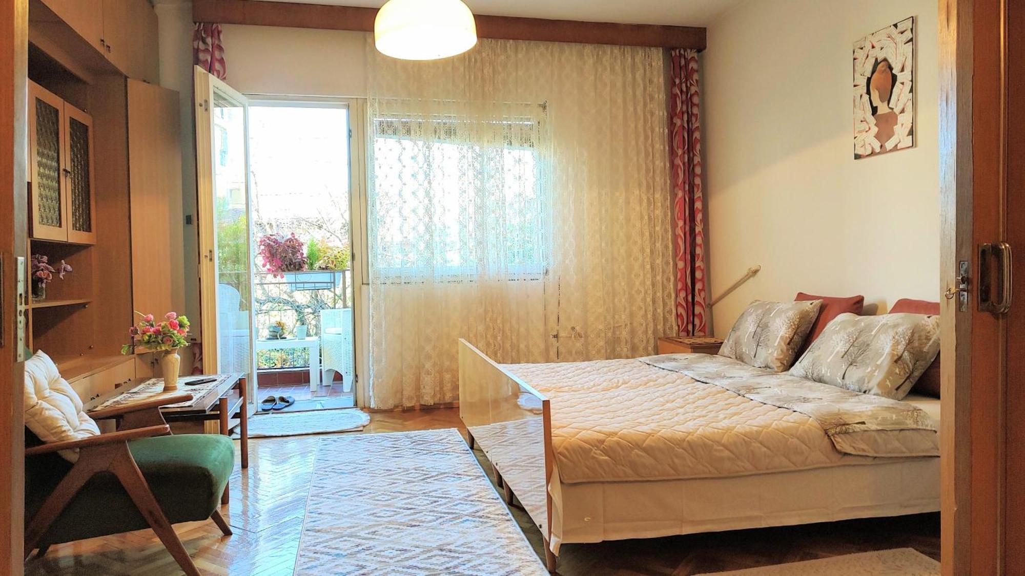 Digital Nomad Comfy Apartment,Foot Mountain Vodno And Millennium Cross,19 Min By Walk To Cener,Free Parking Skopje Ngoại thất bức ảnh