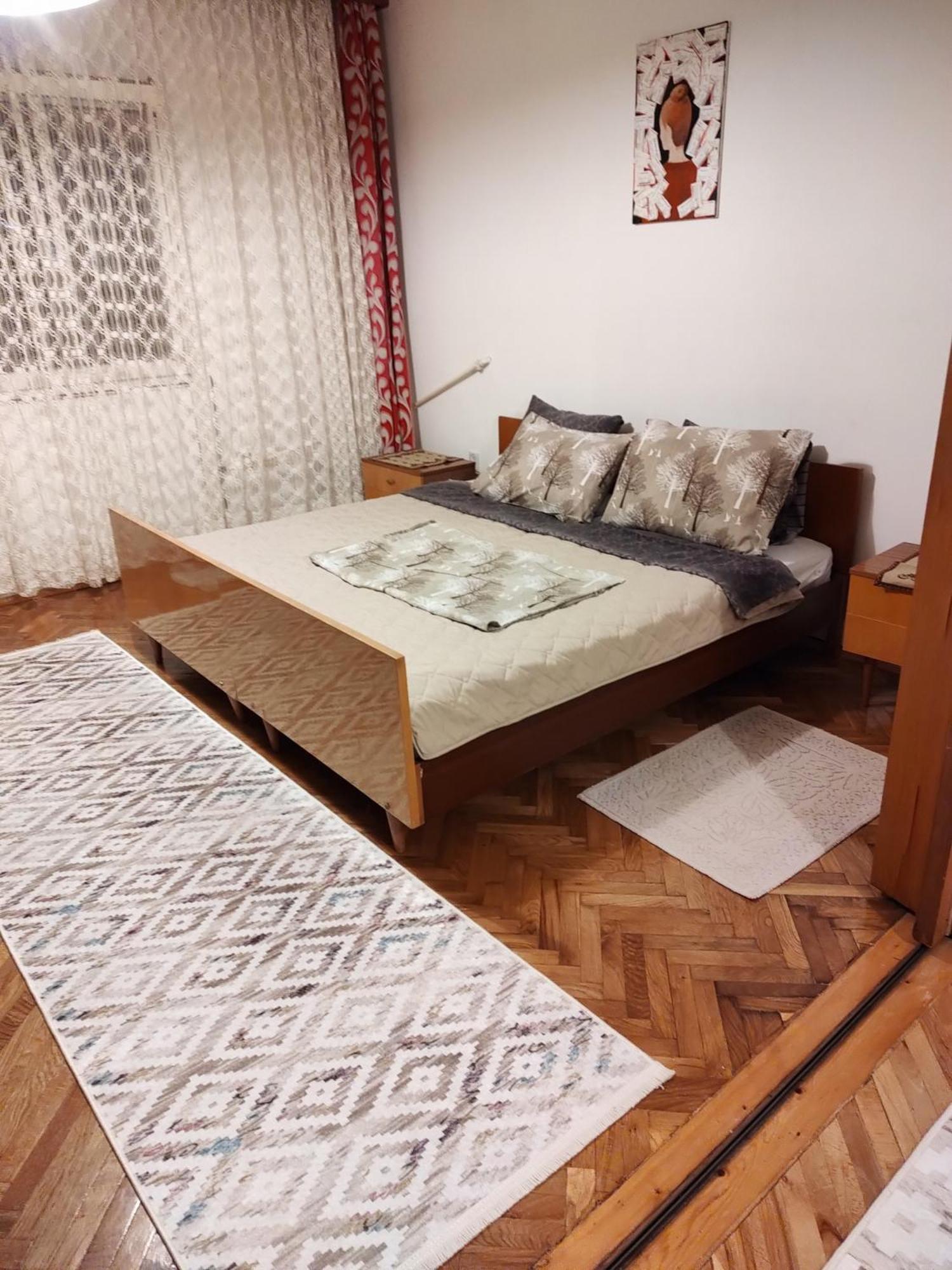 Digital Nomad Comfy Apartment,Foot Mountain Vodno And Millennium Cross,19 Min By Walk To Cener,Free Parking Skopje Ngoại thất bức ảnh