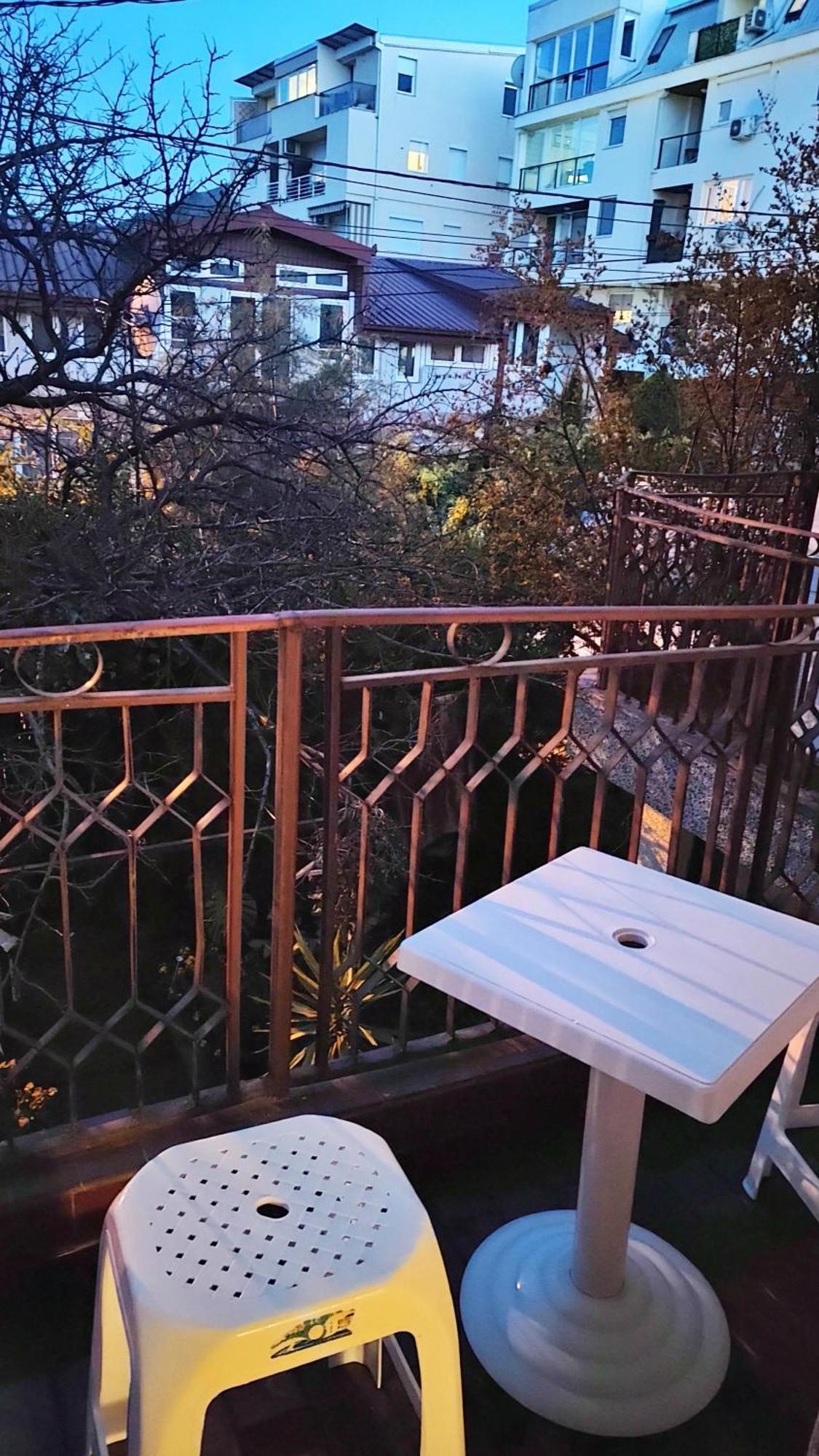 Digital Nomad Comfy Apartment,Foot Mountain Vodno And Millennium Cross,19 Min By Walk To Cener,Free Parking Skopje Phòng bức ảnh